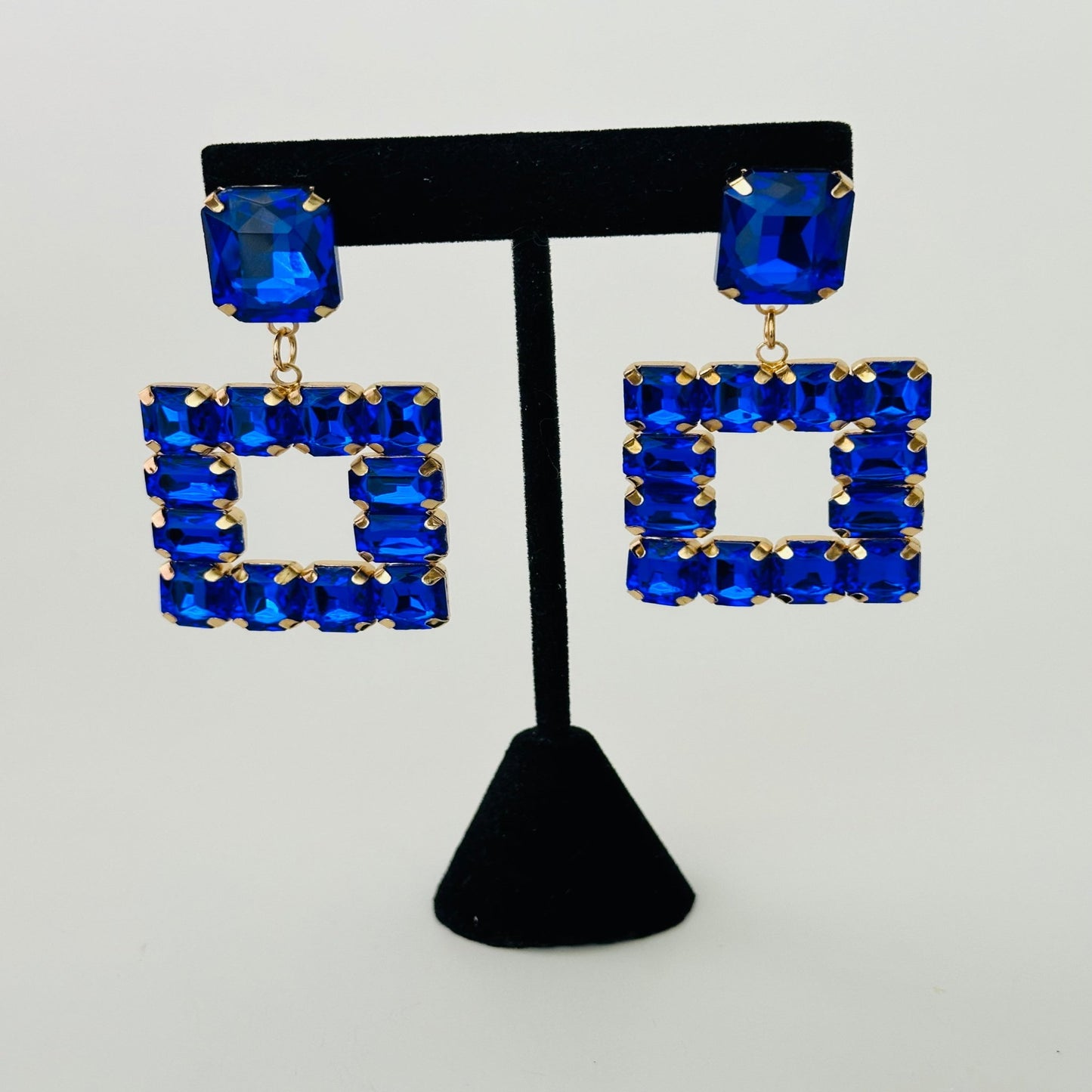 Blue drop earrings, Alloy
1.02 oz
2.48 inches length