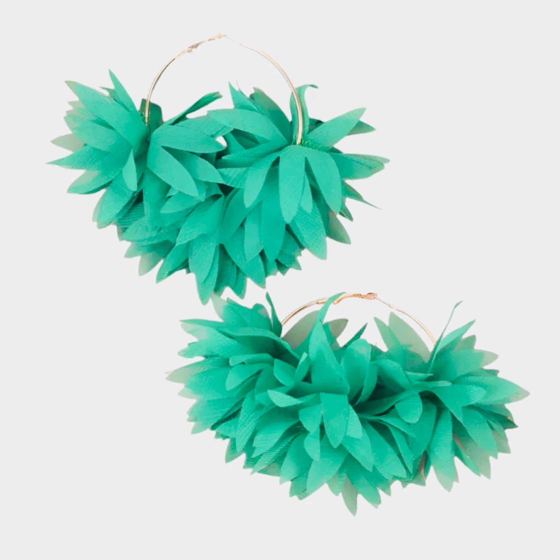 Green alloy chiffon hoop earrings, 3.95 length 0.49 oz