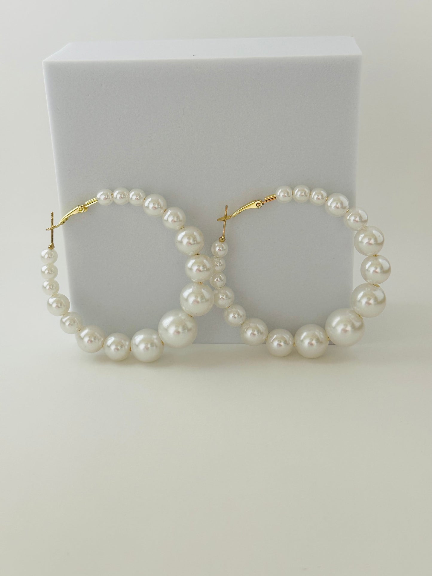 Pearl Chic Hoops