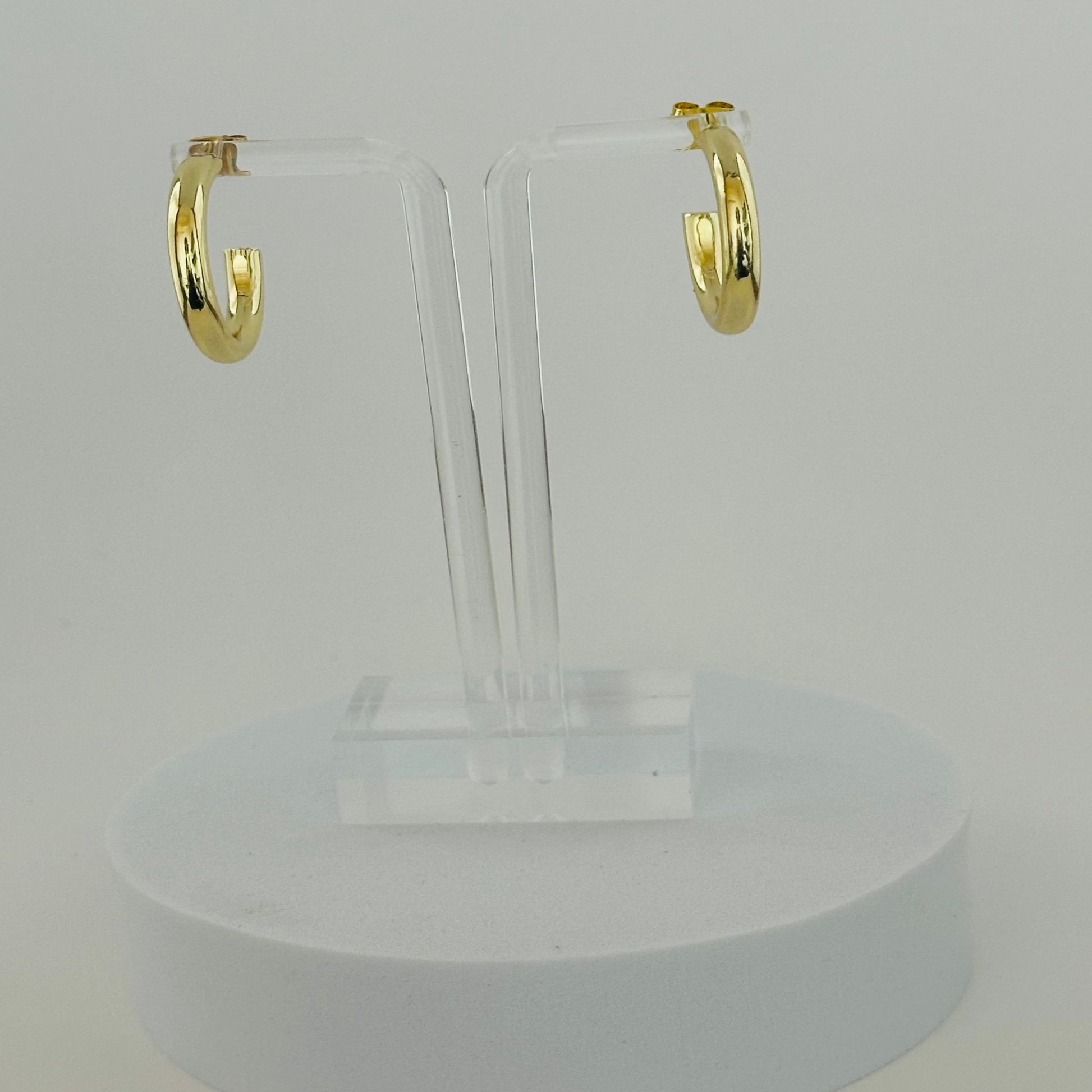 Small gold hoop earrings