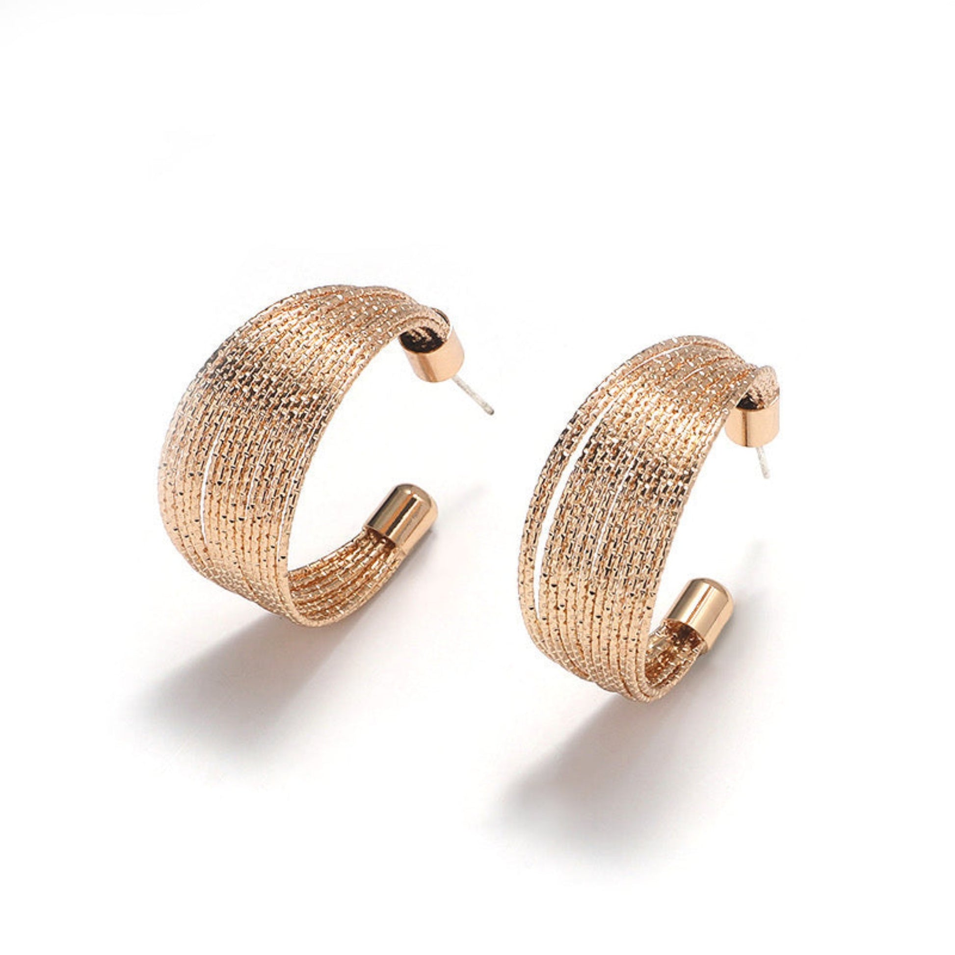 Gold hoop earrings 1.18 inches  0.63 oz.
