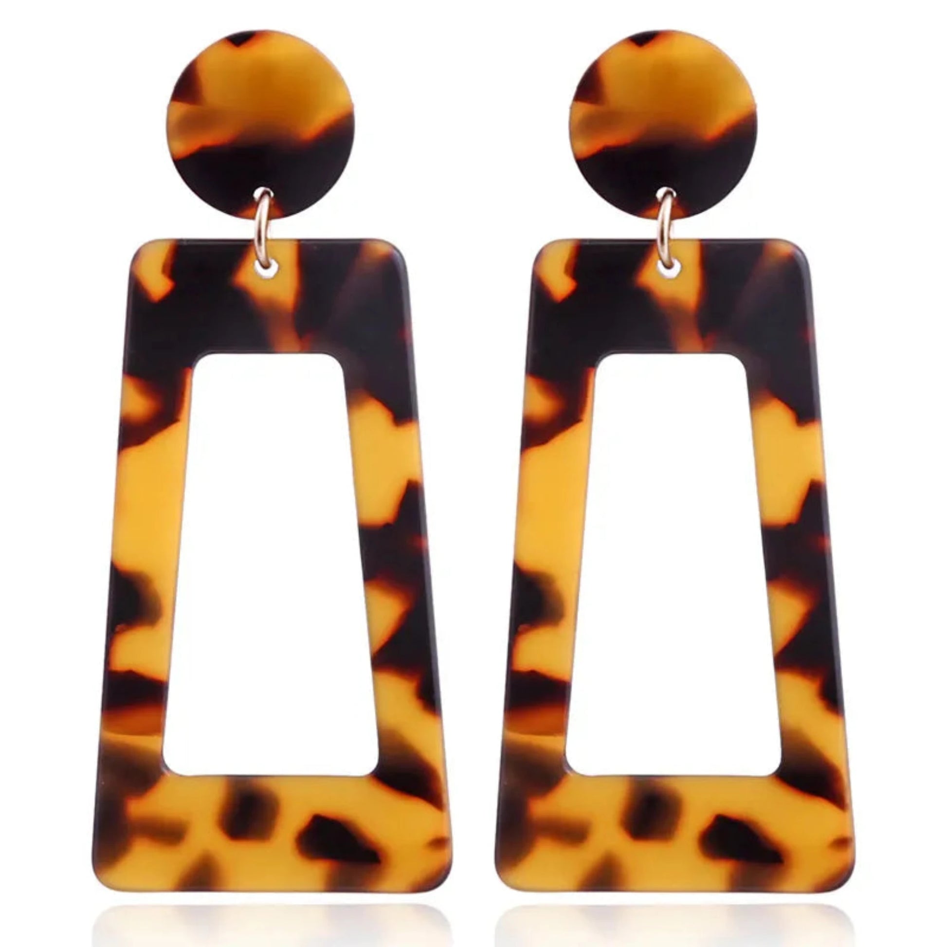 Leopard Drop Earring Acrylic
2 inches length
0.35 oz